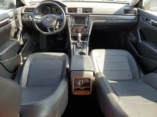 1VWBT7A32GC033704 2016 VOLKSWAGEN PASSAT - Image 8