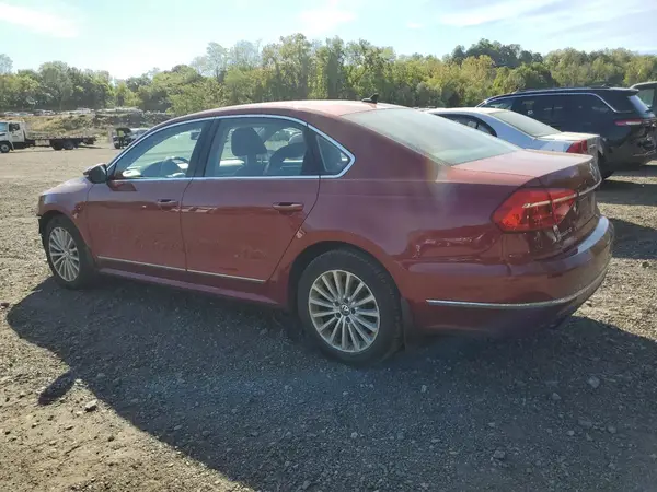 1VWBT7A32GC039549 2016 VOLKSWAGEN PASSAT - Image 2