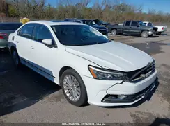 1VWBT7A32GC040488 2016 VOLKSWAGEN PASSAT