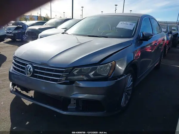 1VWBT7A32GC049045 2016 VOLKSWAGEN PASSAT - Image 2