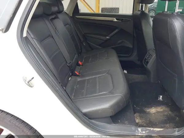 1VWBT7A32GC057372 2016 VOLKSWAGEN PASSAT - Image 8