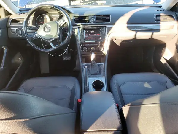 1VWBT7A32GC059039 2016 VOLKSWAGEN PASSAT - Image 8