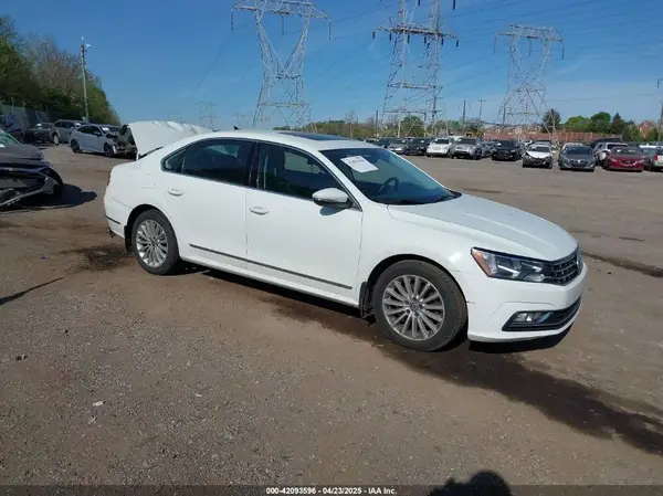 1VWBT7A32GC063821 2016 VOLKSWAGEN PASSAT - Image 1