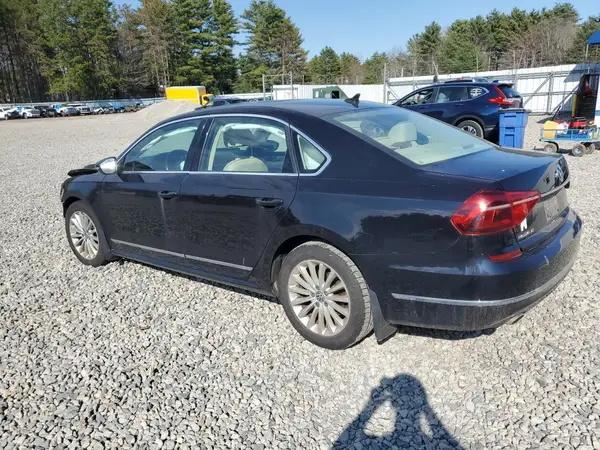 1VWBT7A32HC018878 2017 VOLKSWAGEN PASSAT - Image 2