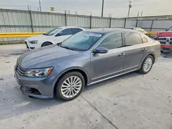 1VWBT7A32HC032098 2017 VOLKSWAGEN PASSAT