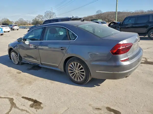 1VWBT7A32HC063237 2017 VOLKSWAGEN PASSAT - Image 2