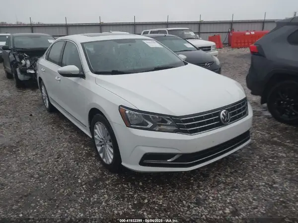 1VWBT7A32HC086078 2017 VOLKSWAGEN PASSAT - Image 1