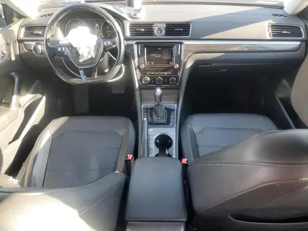 1VWBT7A33GC011565 2016 VOLKSWAGEN PASSAT - Image 8