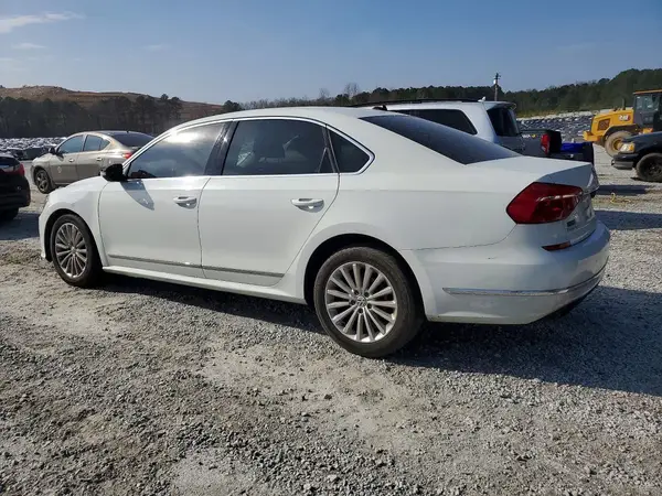 1VWBT7A33GC012263 2016 VOLKSWAGEN PASSAT - Image 2