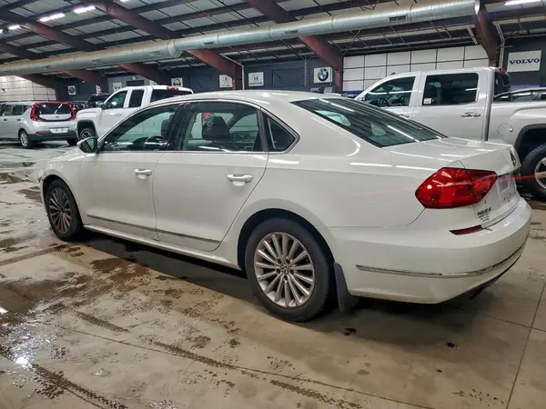 1VWBT7A33GC012571 2016 VOLKSWAGEN PASSAT - Image 2