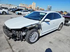 1VWBT7A33GC013333 2016 VOLKSWAGEN PASSAT