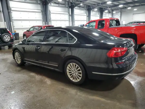 1VWBT7A33GC014336 2016 VOLKSWAGEN PASSAT - Image 2