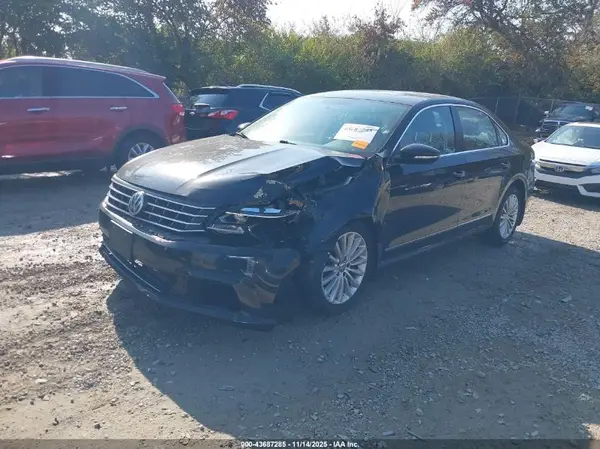 1VWBT7A33GC014921 2016 VOLKSWAGEN PASSAT - Image 2