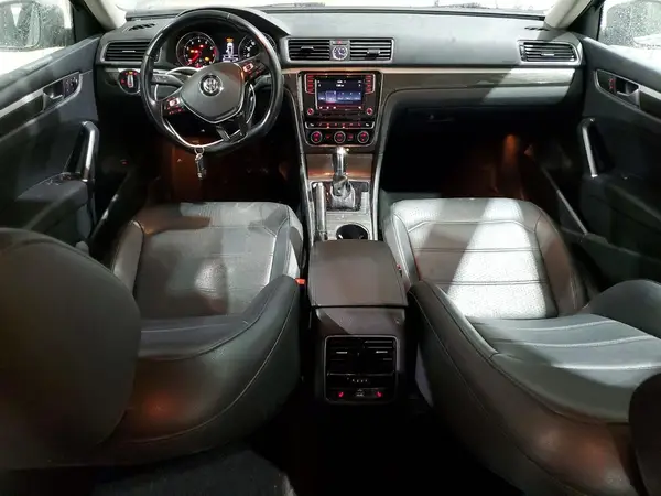 1VWBT7A33GC017463 2016 VOLKSWAGEN PASSAT - Image 8