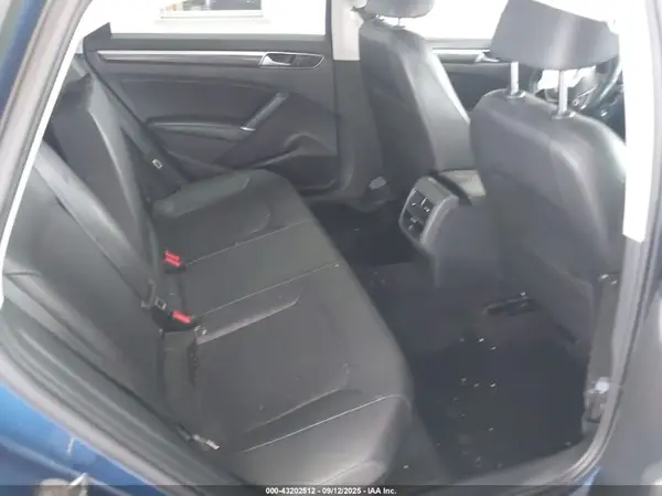 1VWBT7A33GC021979 2016 VOLKSWAGEN PASSAT - Image 8