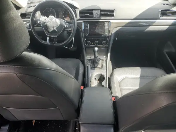 1VWBT7A33GC027099 2016 VOLKSWAGEN PASSAT - Image 8