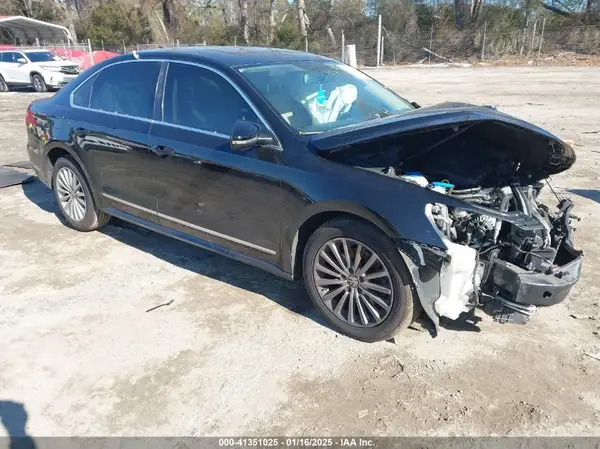 1VWBT7A33GC027734 2016 VOLKSWAGEN PASSAT - Image 1