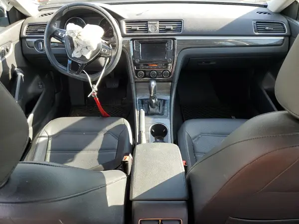 1VWBT7A33GC029161 2016 VOLKSWAGEN PASSAT - Image 8