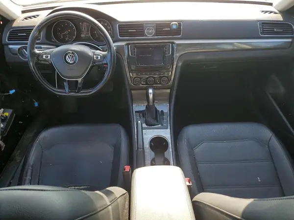 1VWBT7A33GC031735 2016 VOLKSWAGEN PASSAT - Image 8