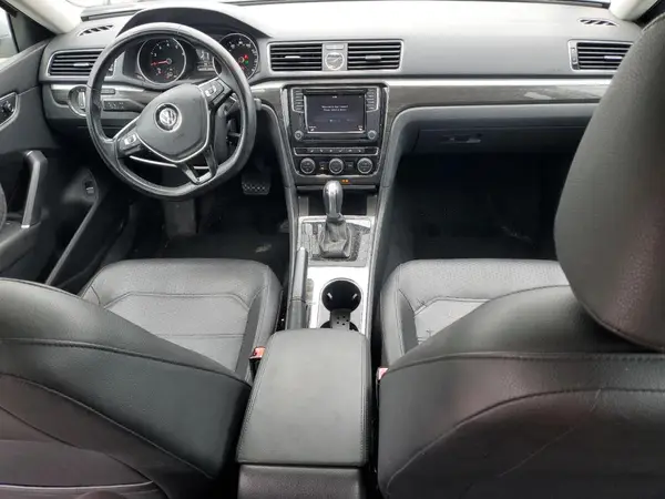 1VWBT7A33GC031945 2016 VOLKSWAGEN PASSAT - Image 8