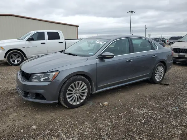 1VWBT7A33GC033324 2016 VOLKSWAGEN PASSAT - Image 1