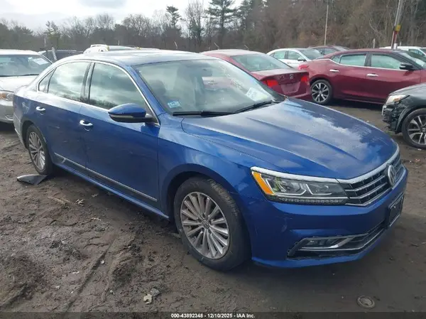 1VWBT7A33GC035221 2016 VOLKSWAGEN PASSAT - Image 1