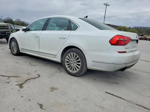 1VWBT7A33GC044159 2016 VOLKSWAGEN PASSAT - Image 2