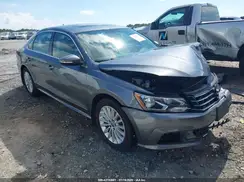 1VWBT7A33GC048504 2016 VOLKSWAGEN PASSAT