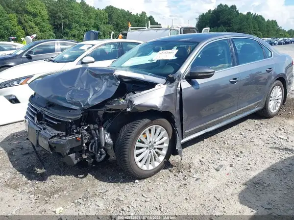 1VWBT7A33GC048504 2016 VOLKSWAGEN PASSAT - Image 2
