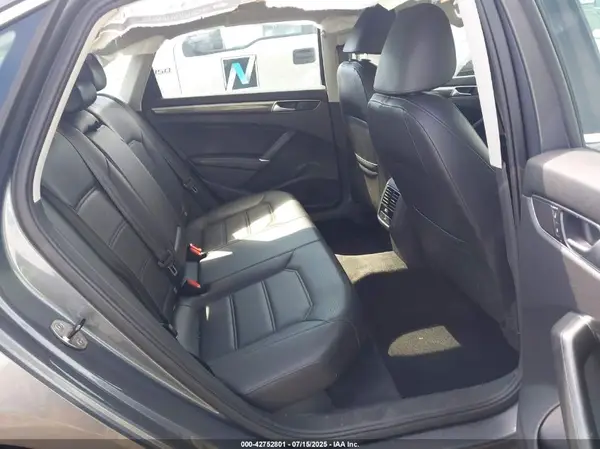 1VWBT7A33GC048504 2016 VOLKSWAGEN PASSAT - Image 8
