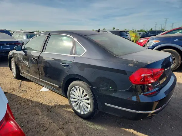 1VWBT7A33GC056067 2016 VOLKSWAGEN PASSAT - Image 2