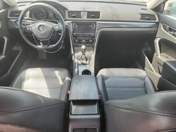 1VWBT7A33GC060085 2016 VOLKSWAGEN PASSAT - Image 8