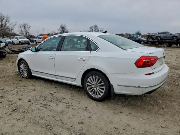 1VWBT7A33GC061334 2016 VOLKSWAGEN PASSAT - Image 2