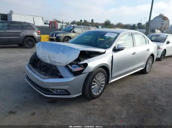 1VWBT7A33GC063794 2016 VOLKSWAGEN PASSAT - Image 2