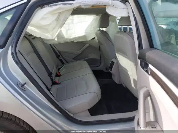 1VWBT7A33GC063794 2016 VOLKSWAGEN PASSAT - Image 8