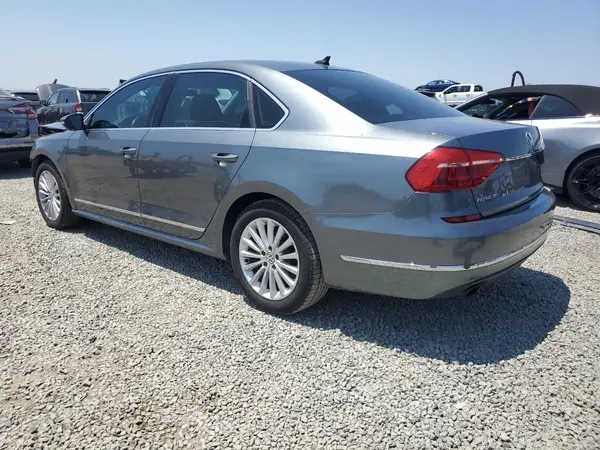 1VWBT7A33GC064492 2016 VOLKSWAGEN PASSAT - Image 2