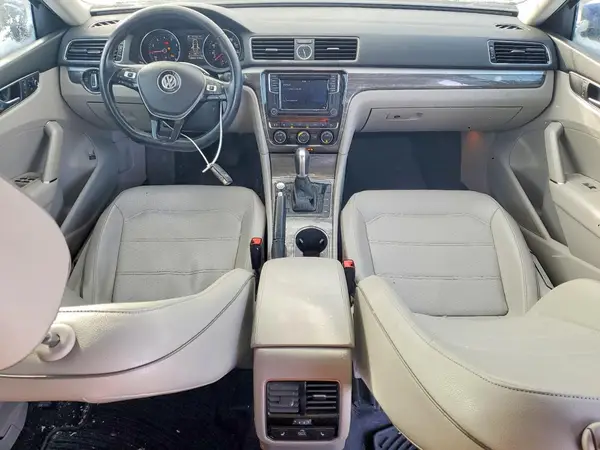 1VWBT7A33GC064797 2016 VOLKSWAGEN PASSAT - Image 8