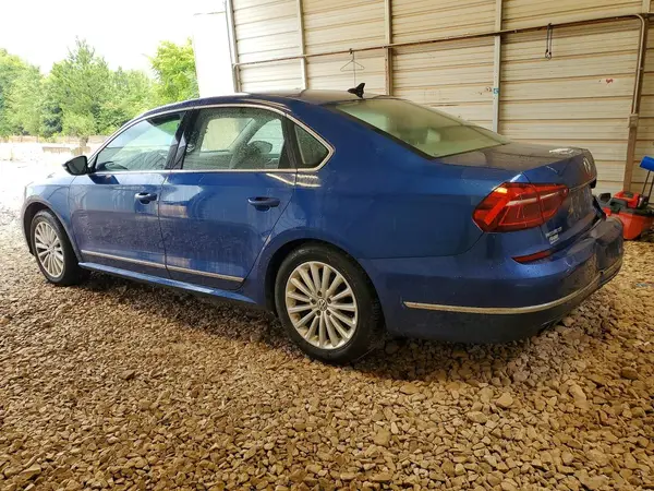 1VWBT7A33HC008084 2017 VOLKSWAGEN PASSAT - Image 2