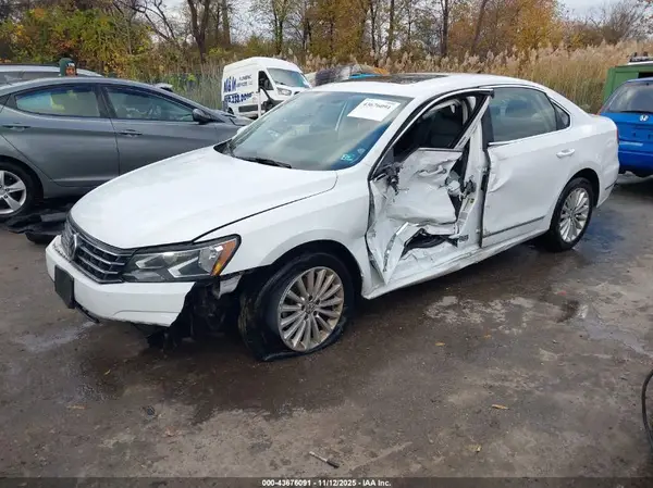 1VWBT7A33HC009106 2017 VOLKSWAGEN PASSAT - Image 2