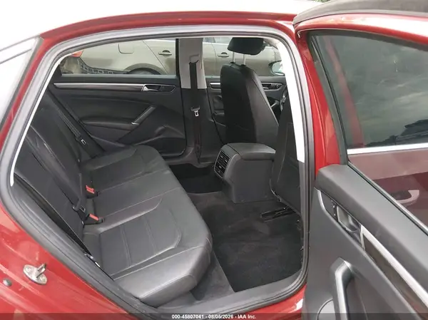 1VWBT7A33HC026729 2017 VOLKSWAGEN PASSAT - Image 8