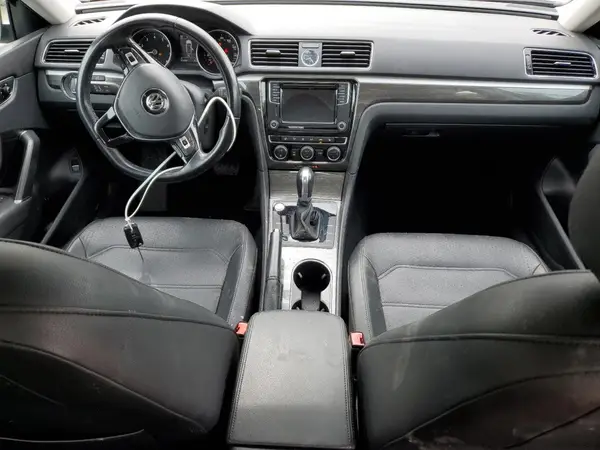 1VWBT7A33HC034474 2017 VOLKSWAGEN PASSAT - Image 8