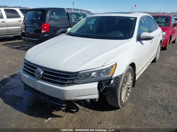 1VWBT7A33HC034541 2017 VOLKSWAGEN PASSAT - Image 2