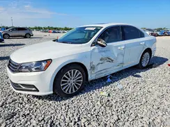 1VWBT7A33HC071945 2017 VOLKSWAGEN PASSAT