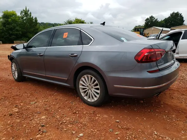 1VWBT7A33HC077809 2017 VOLKSWAGEN PASSAT - Image 2