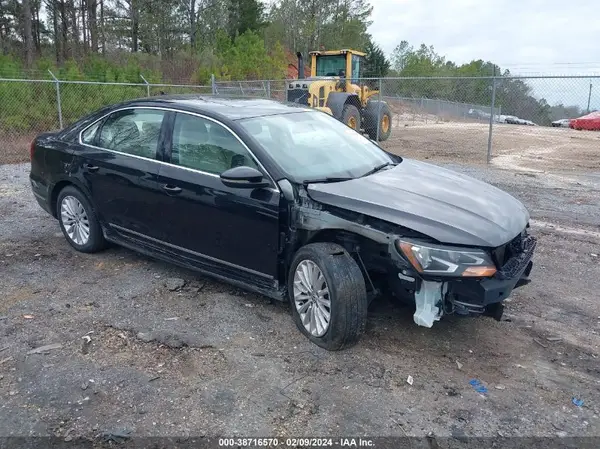 1VWBT7A33HC083058 2017 VOLKSWAGEN PASSAT