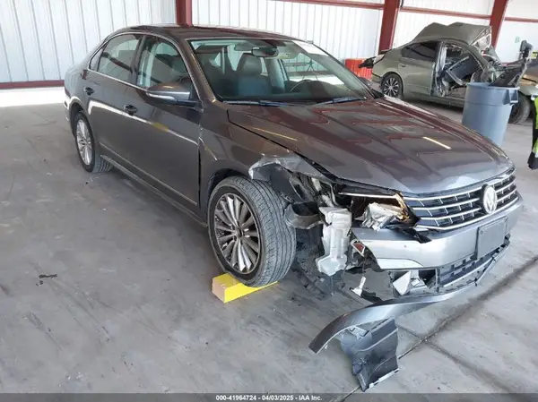1VWBT7A34GC002289 2016 VOLKSWAGEN PASSAT - Image 1