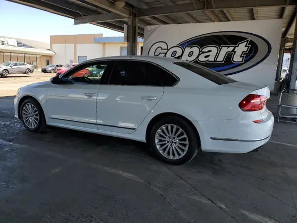 1VWBT7A34GC002714 2016 VOLKSWAGEN PASSAT - Image 2