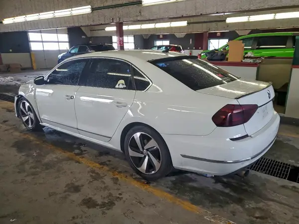 1VWBT7A34GC012482 2016 VOLKSWAGEN PASSAT - Image 2