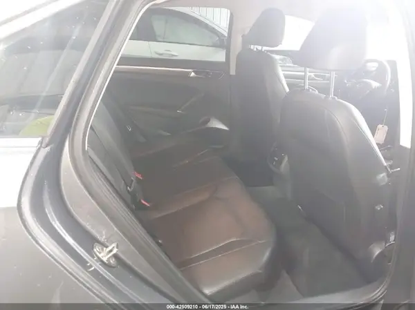 1VWBT7A34GC015866 2016 VOLKSWAGEN PASSAT - Image 8