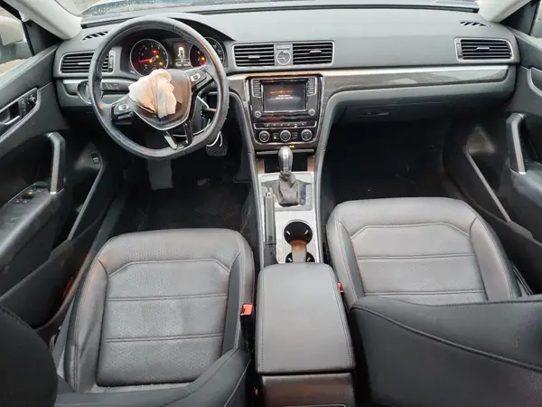 1VWBT7A34GC017813 2016 VOLKSWAGEN PASSAT - Image 8